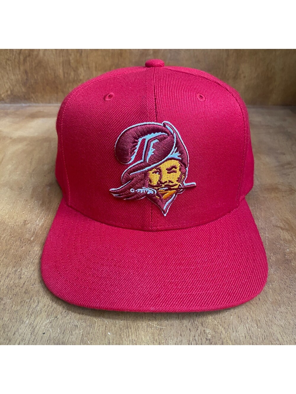 Tampa Bay Buccaneers Snapback Hat Cap Red Men Mitchell & Ness Vintage Collection